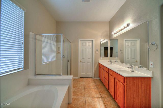 26237 N 74th Lane, Peoria, AZ 85383