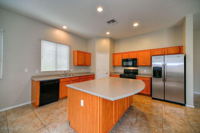 26237 N 74th Lane, Peoria, AZ 85383