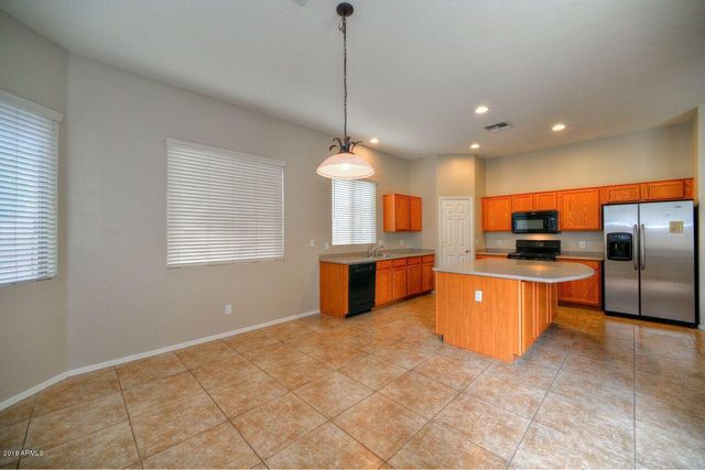 26237 N 74th Lane, Peoria, AZ 85383