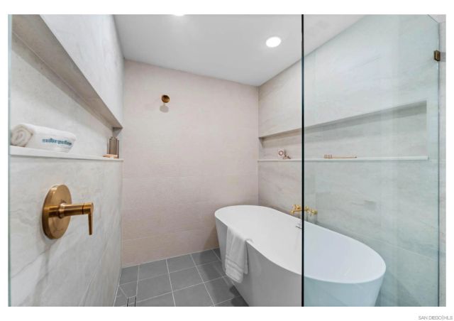 3578 Gaylord Ct, San Diego, CA 92117