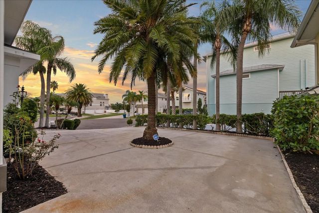 6121 BAYSIDE DRIVE, New Port Richey, FL 34652