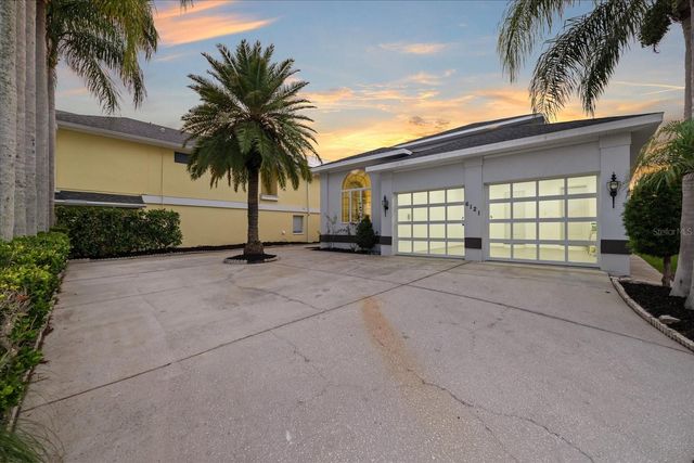 6121 BAYSIDE DRIVE, New Port Richey, FL 34652