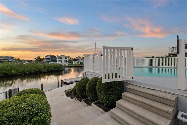 6121 BAYSIDE DRIVE, New Port Richey, FL 34652