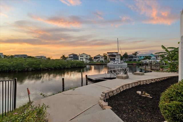 6121 BAYSIDE DRIVE, New Port Richey, FL 34652