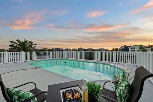 6121 BAYSIDE DRIVE, New Port Richey, FL 34652