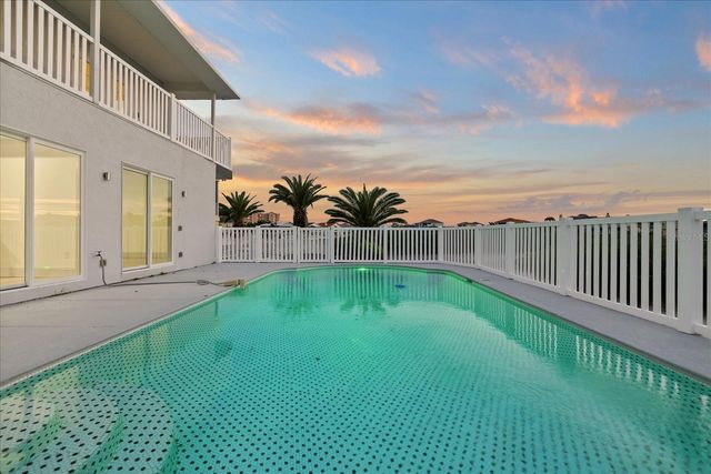 6121 BAYSIDE DRIVE, New Port Richey, FL 34652