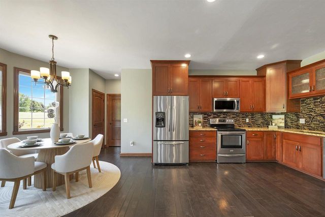 2756 AMETHYST COURT, Green Bay, WI 54311