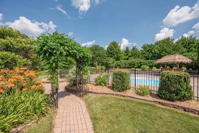2756 AMETHYST COURT, Green Bay, WI 54311