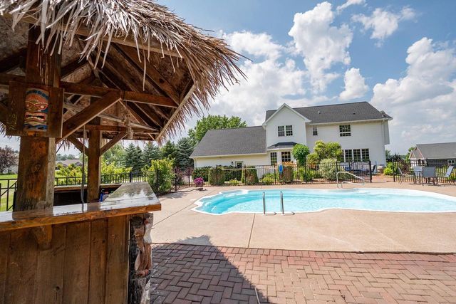 2756 AMETHYST COURT, Green Bay, WI 54311