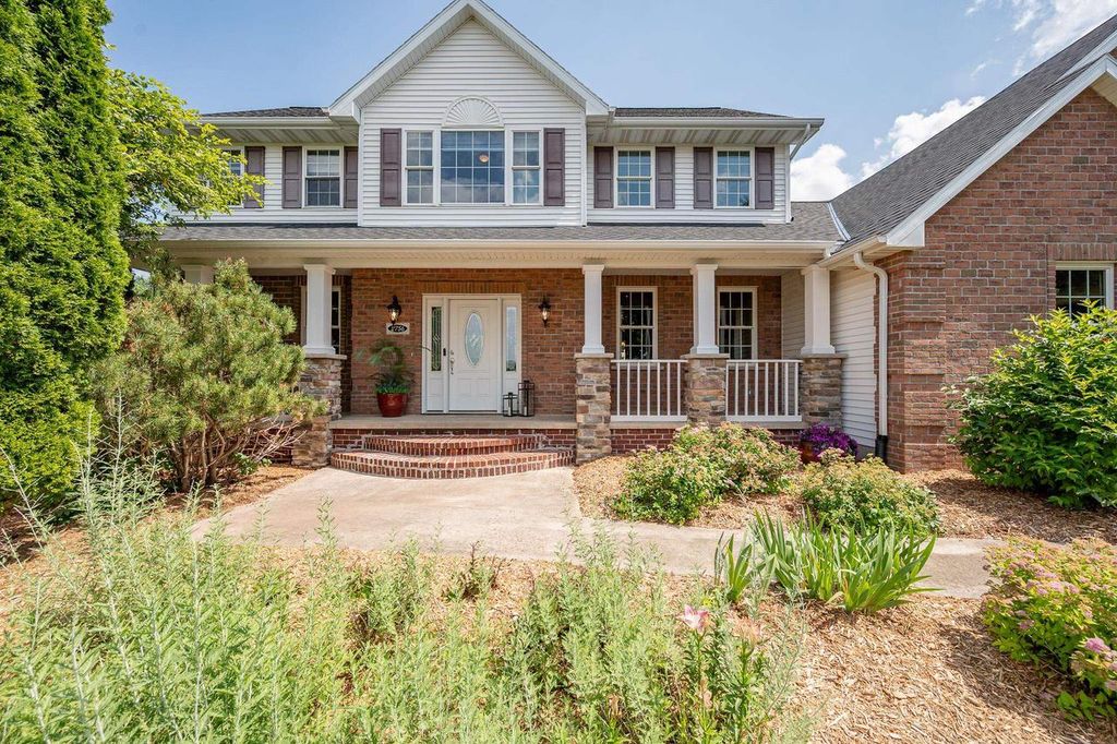 2756 AMETHYST COURT, Green Bay, WI 54311