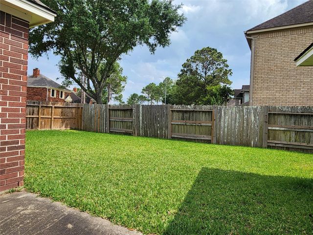 4215 Shady Village Court, Missouri City, TX 77459