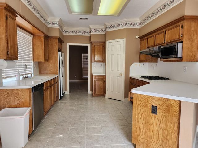 4215 Shady Village Court, Missouri City, TX 77459