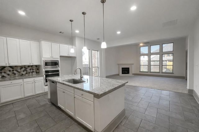 15422 Arrowhead Ridge Drive, Humble, TX 77396