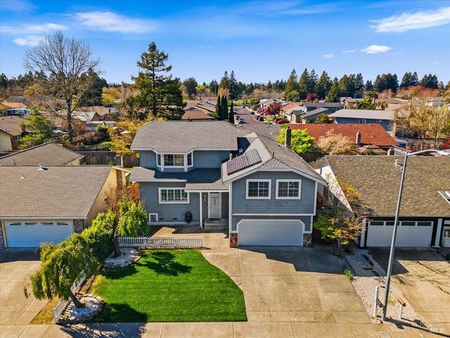 4457 Graywhaler Ln, Rohnert Park, CA 94928