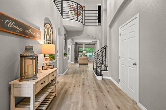 5528 Wild Foxglove RD, Spicewood, TX 78669