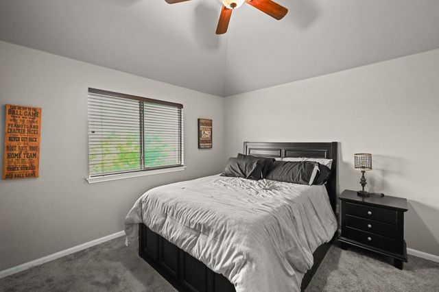 5528 Wild Foxglove RD, Spicewood, TX 78669