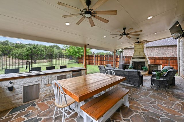 5528 Wild Foxglove RD, Spicewood, TX 78669