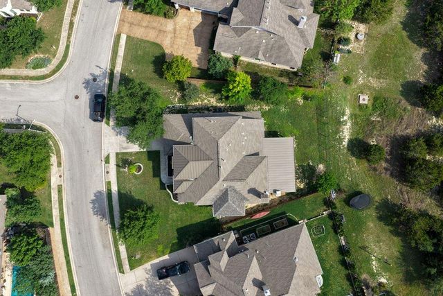 5528 Wild Foxglove RD, Spicewood, TX 78669