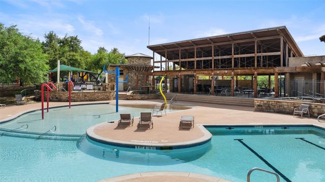 5528 Wild Foxglove RD, Spicewood, TX 78669