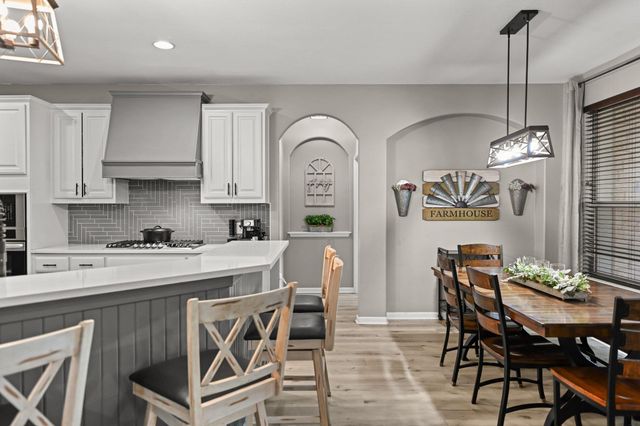 5528 Wild Foxglove RD, Spicewood, TX 78669