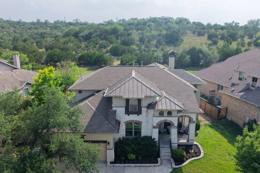 5528 Wild Foxglove RD, Spicewood, TX 78669