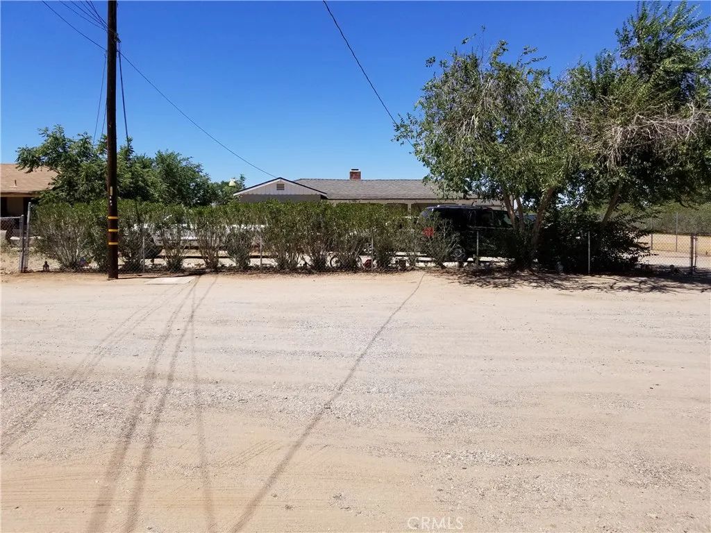 38447 26th East, Palmdale, CA 93550