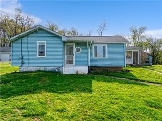 2530 W Hardies Rd, Hampton, PA 15044