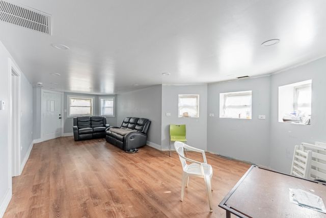 1346 S 56th Court, Cicero, IL 60804