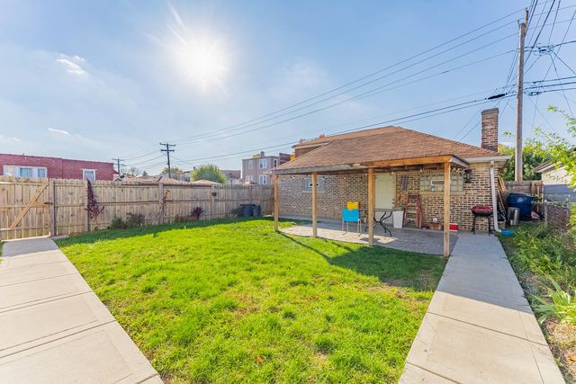 1346 S 56th Court, Cicero, IL 60804