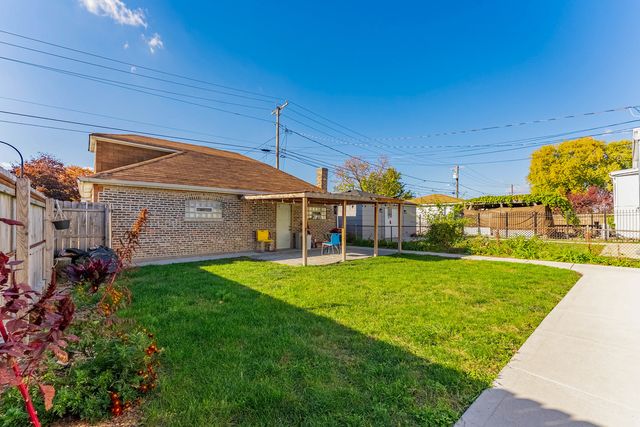 1346 S 56th Court, Cicero, IL 60804