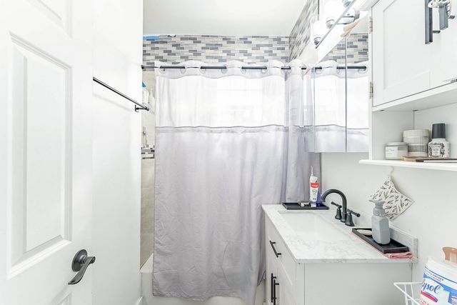 1346 S 56th Court, Cicero, IL 60804