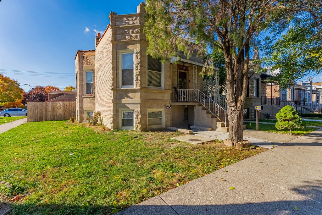 1346 S 56th Court, Cicero, IL 60804