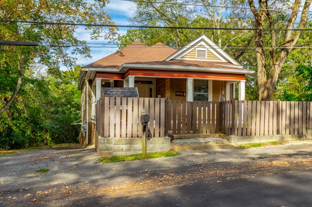 3213 Castle Avenue, Chattanooga, TN 37412