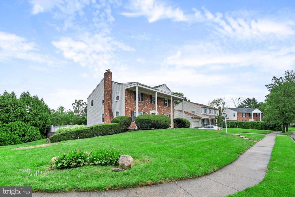 1705 SUE ELLEN DR, HAVERTOWN, PA 19083 — photo 3