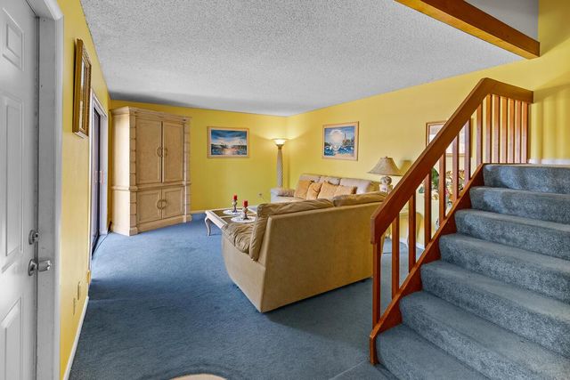 1402 Nebraska Avenue 13, Fort Pierce, FL 34950