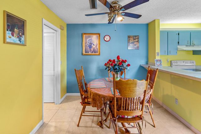 1402 Nebraska Avenue 13, Fort Pierce, FL 34950