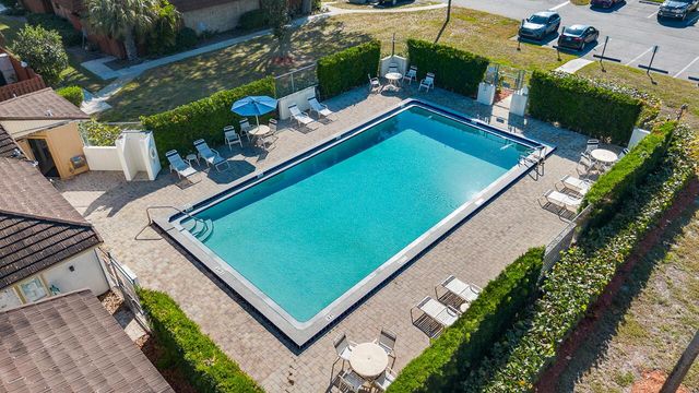 1402 Nebraska Avenue 13, Fort Pierce, FL 34950