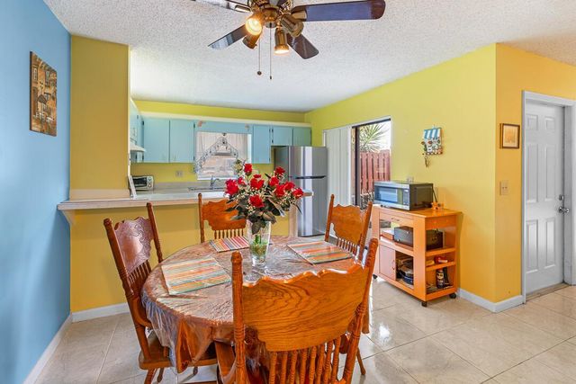 1402 Nebraska Avenue 13, Fort Pierce, FL 34950