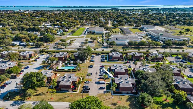 1402 Nebraska Avenue 13, Fort Pierce, FL 34950