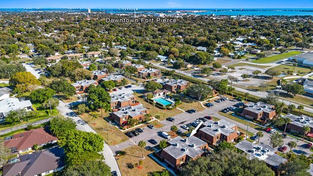 1402 Nebraska Avenue 13, Fort Pierce, FL 34950