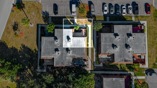 1402 Nebraska Avenue 13, Fort Pierce, FL 34950