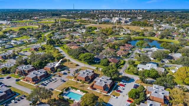 1402 Nebraska Avenue 13, Fort Pierce, FL 34950