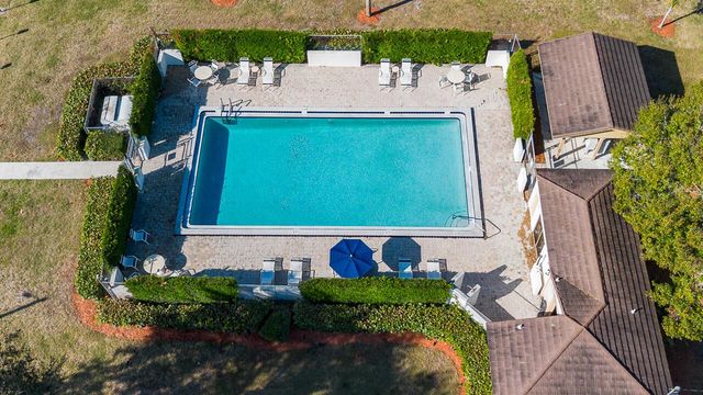 1402 Nebraska Avenue 13, Fort Pierce, FL 34950