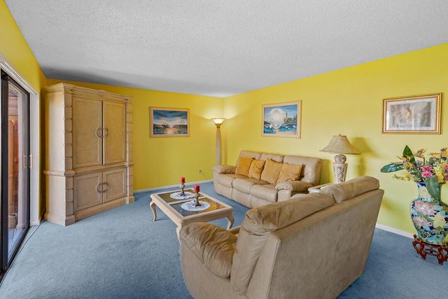 1402 Nebraska Avenue 13, Fort Pierce, FL 34950