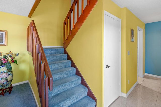 1402 Nebraska Avenue 13, Fort Pierce, FL 34950