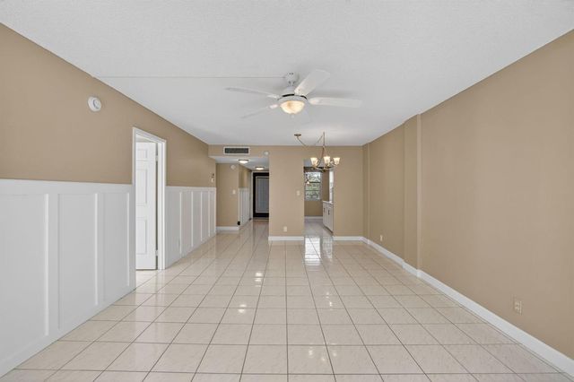 4898 NW 29th Court 315, Lauderdale Lakes, FL 33313