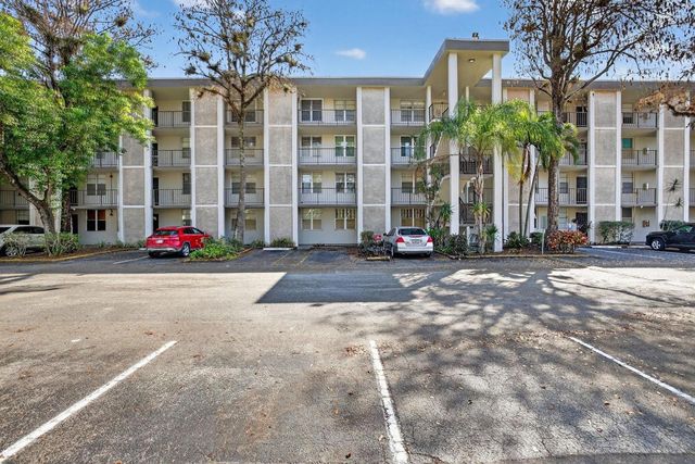 4898 NW 29th Court 315, Lauderdale Lakes, FL 33313
