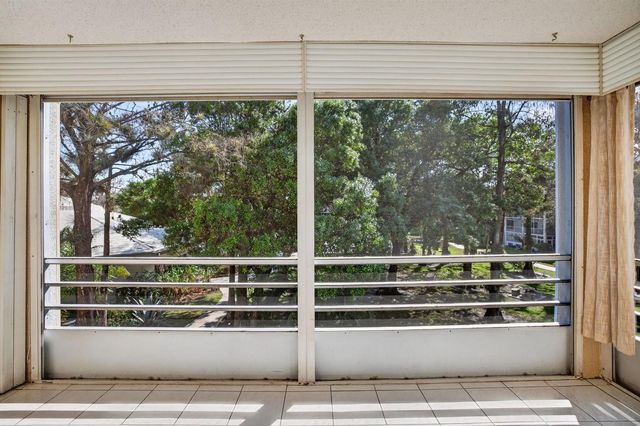 4898 NW 29th Court 315, Lauderdale Lakes, FL 33313