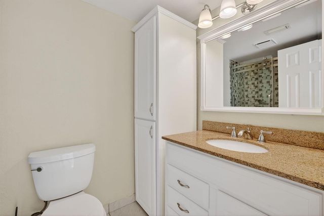 4898 NW 29th Court 315, Lauderdale Lakes, FL 33313