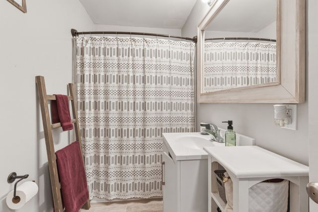 31 Horseshoe Bend Ln, Elmwood, TN 38560